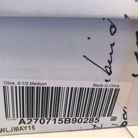 Kenzie ankle boots 8.5m Olive suede like new new stylish dress up/down comfy - Picture 12 of 15